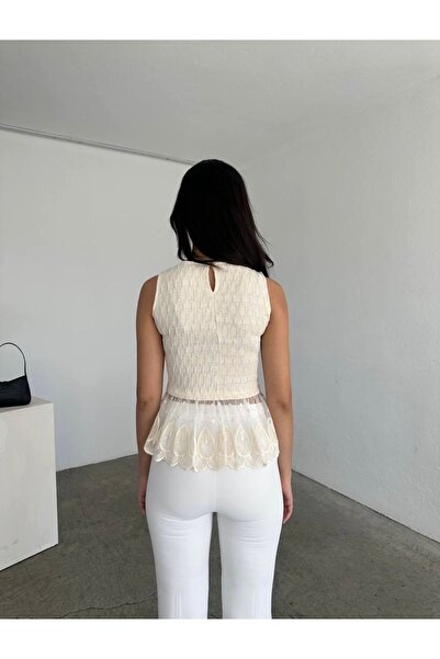 LİSAA BUTİK ΜΠΛΟΥΖΑ ΜΕ ΛΕΠΤΟΜΕΡΗ ΦΟΥΣΤΑ