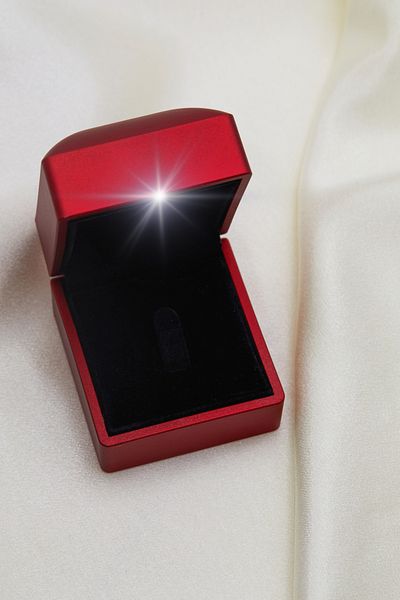 Elika Silver Women's Baguette Model Set of Four in Lighted Box