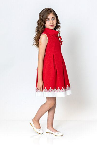 incity Girl's Lace Embroidered Flower Brooch Dress