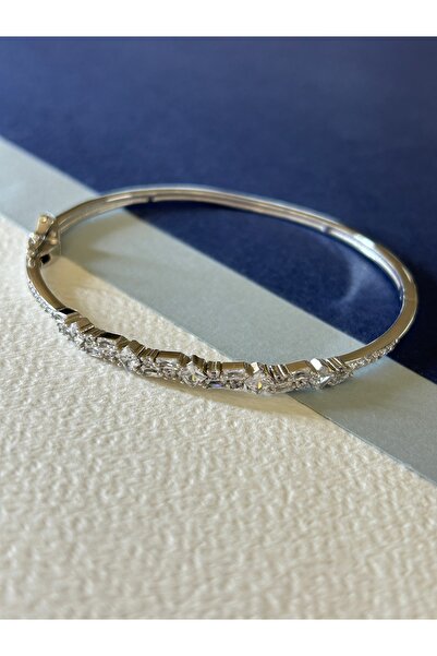 JEICON ATELIER 9,55 Gr Silver Renk Zarif Zirkon Taşlı Tasarım 925 Gümüş Kelepçe