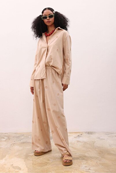 Lijuri بدلة أدريانا المطرزة 9733-08