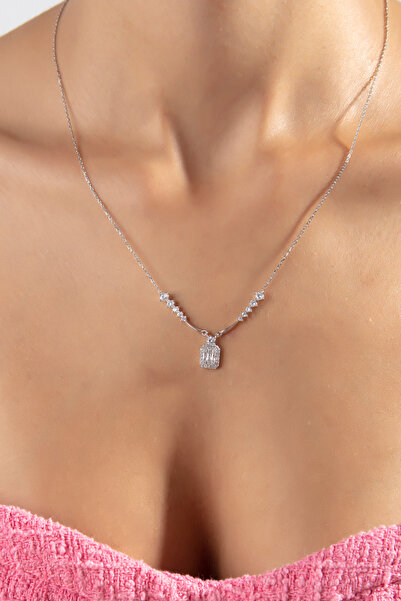 Else Silver Işıklı Kutuda 925 Ayar Gümüş Zarif Gerdanlık Ve Küpe Kombin