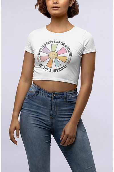 Fuddy Moda Când nu găsești Sunshine Be The Sunshine Written Crop Top, bluză crop imprimată colorată pentru femei