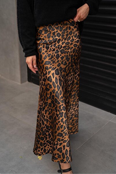 Askı Nişantaşı Smeđa elastična satenska suknja Sa leopard dezenom