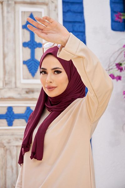 Naciye Sultan Jersey Shawl Cherry