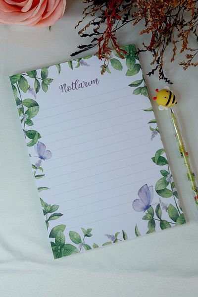 Burak Baskı Tasarım لوحة ملاحظات مقاس A5 بتصميم الطبيعة الخضراء والفراشة / Memopad / مذكرة الوسادة / دفتر الملاحظات / ورق الملاحظات / المفكرة