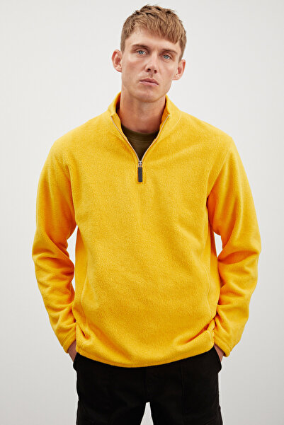 GRIMELANGE Hayes Herren-Fleece-Fleece mit halblangem Reißverschluss und Lederzubehör, dickes, strukturiertes, bequemes Fleece in Safrangelb