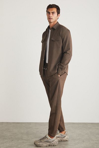 GRIMELANGE Jones Herren-Jacke in Beige mit spezieller Piqué-Optik, dickem Stoff, geschlossenen Taschen und Druckknöpfen