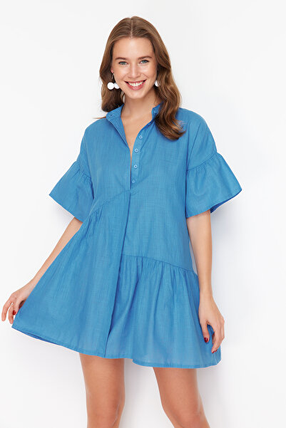 Trendyol Collection Saks Wide Fit mini tkané volánové plážové šaty TBESS20EL0873