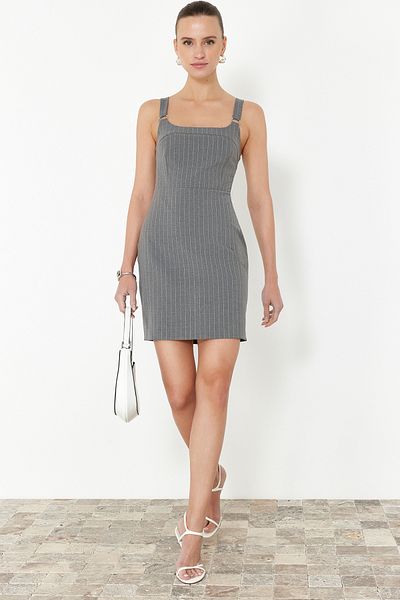 Trendyol Collection Μίνι υφαντό φόρεμα με ριγέ ανθρακί σε γραμμή Α με λουράκια TWOSS23EL01274
