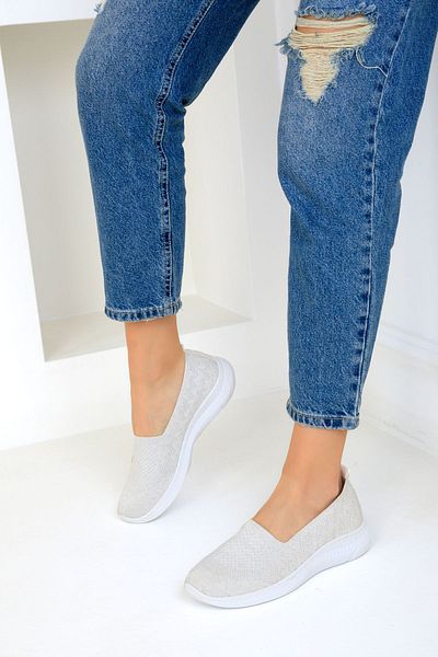 SOHO White Women's Sneaker 19200