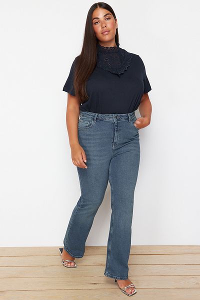 Trendyol Curve Niebieskie jeansy dzwony z wysokim stanem i rozszerzanymi nogawkami TBBSS24CJ00046