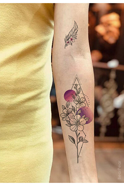BP Tattoo Scape Geometrik Şekilli Renkli Çiçek Dövmesi