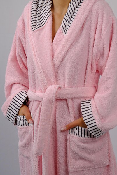 Homelover 100% Cotton Hat, Lined, Sleeve and Pocket Detailed Shalyaka Women's Bathrobe