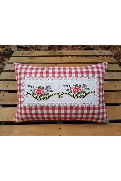 BEGÜLDAN Kırmızı Kareli Iki Kırmızı Çiçek Desenli Yastık Beg_2117