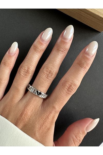 ringbox Silver Color Heart Ring with Black Baguette Stone