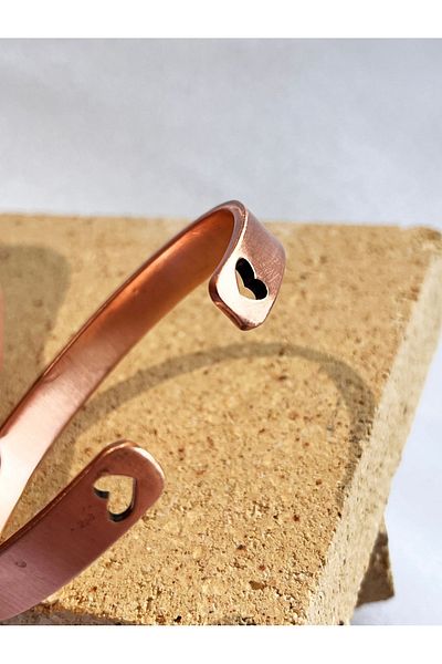 Sevilgülgünfinecrafts HEART CUT COPPER LOVE BRACELET