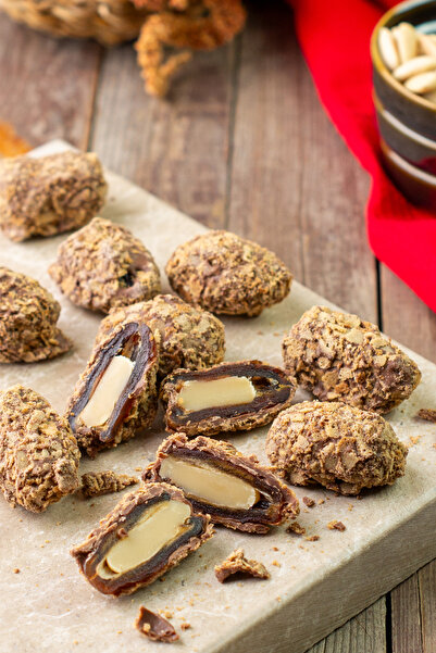 Sultan Pestil Çıtır Hurma 250 gr , içi Fındık ezmesi ve beyaz çikolata