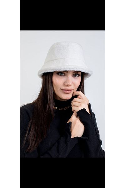 takitokaciniz قبعة نسائية من القطيفة على شكل دلو من ريش الأرنب