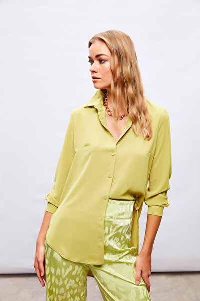 Sateen Изчистена класическа риза - МАСЛЕНО ЗЕЛЕНА