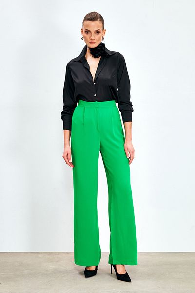 Sateen Pantaloni plisați din crep - verde