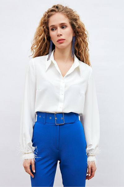 Sateen قميص مع إكسسوارات على الأصفاد - إكرو