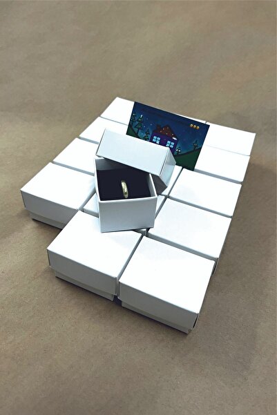 Örün Matbaa Saf Beyaz Renk Süngerli Yüzük Kutusu 5,5x4,5x3,5cm - 15 Adet Yapılı Gönderilir