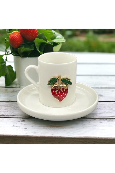 YzHome مجموعة أكواب القهوة ذات الشكل المعدني من البورسلين الأبيض لشخصين