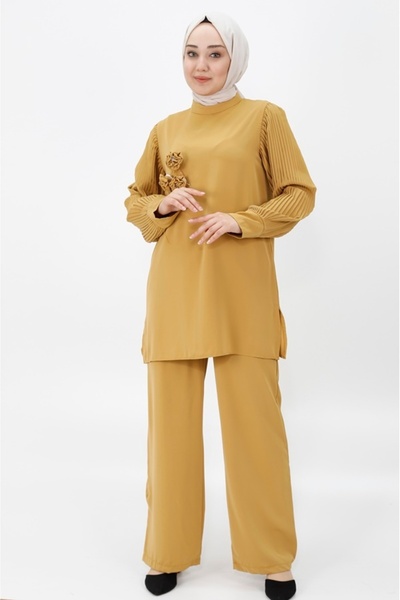 BYCOOLEST BUTİK JESSICA KUMAŞ KOLLARI PİLİSELİ VE BROŞLU İKİLİ TAKIM