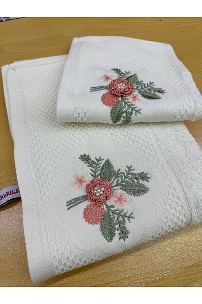 TUTUYA TEXTIL Βαμβακερή πετσέτα με 3D κεντημένο κορίτσι