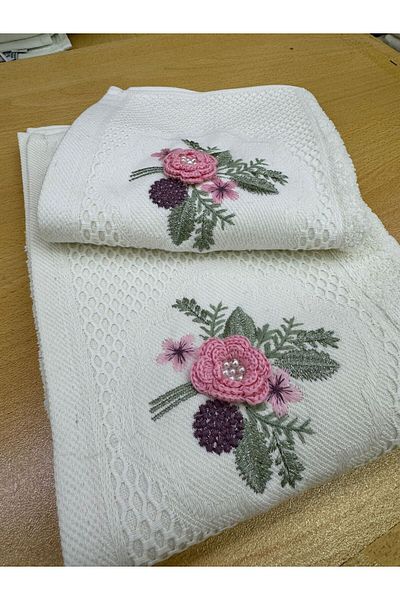 TUTUYA TEXTIL Βαμβακερή πετσέτα με 3D κεντημένο κορίτσι