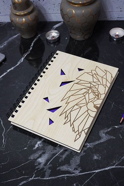 markcat Unlined Notebook with Wooden Cover and Lion Figure - Daily Agenda - A5 Memory Book