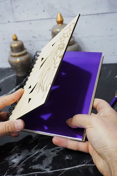 markcat Unlined Notebook with Wooden Cover and Lion Figure - Daily Agenda - A5 Memory Book