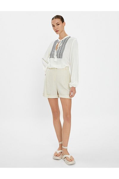 Koton Böhmische Bluse mit Stickerei-Detail, lange Ärmel