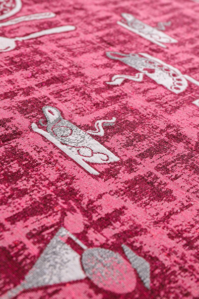 WOOF HOME Mealtime More Enjoyable with Colorful and Fun Children's Food Cover