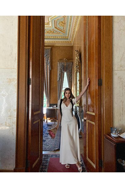 fmnbutik Рокля с широка камбанка с къс ръкав с панделка с дълбоко V-образно деколте и шевове