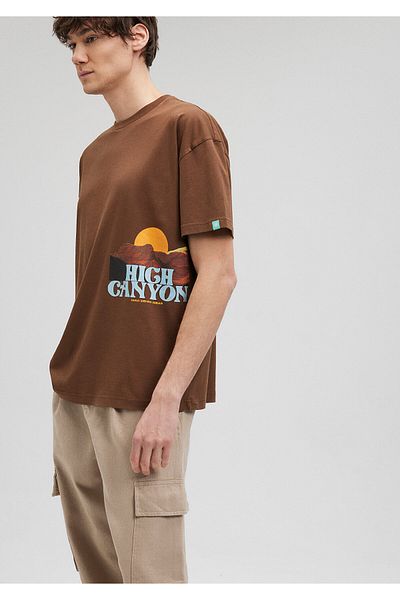 Mavi Τυπωμένο καφέ μπλουζάκι Oversize / Wide Cut0612092-70241
