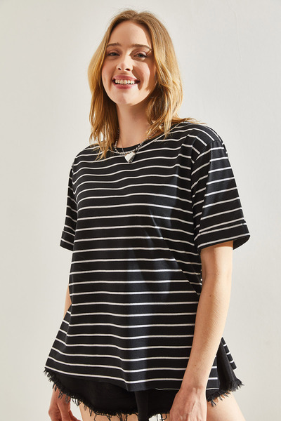 Bianco Lucci Koszulka damska w paski z okrągłym dekoltem i rozcięciem -60241003