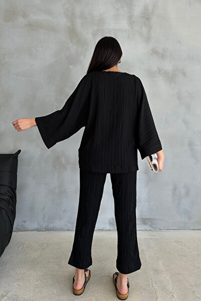 Ortaya Çık Black Bottom Top V-Neck Seersucker Set