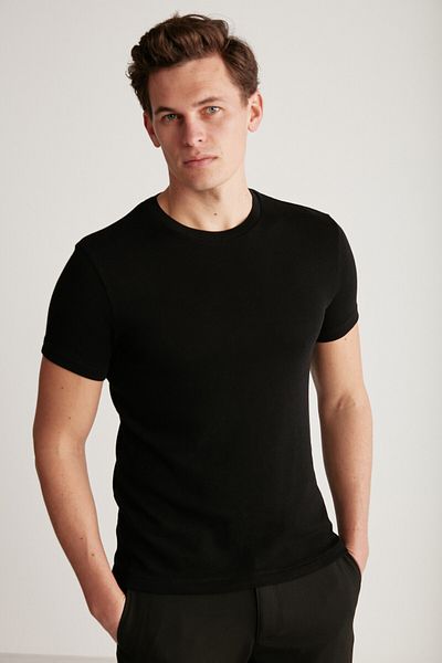 GRIMELANGE Jeremy Men's Slim Fit Knitwear-Looking Fabric Knitwear Collar Thick Textured Black T-shirt
