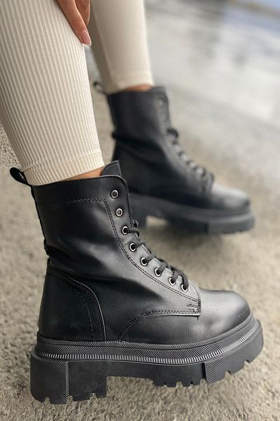 İnan Ayakkabı Women's Boots Black (SOLE 5 CM)