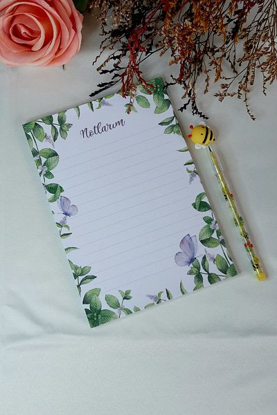 Burak Baskı Tasarım لوحة ملاحظات مقاس A5 بتصميم الطبيعة الخضراء والفراشة / Memopad / مذكرة الوسادة / دفتر الملاحظات / ورق الملاحظات / المفكرة
