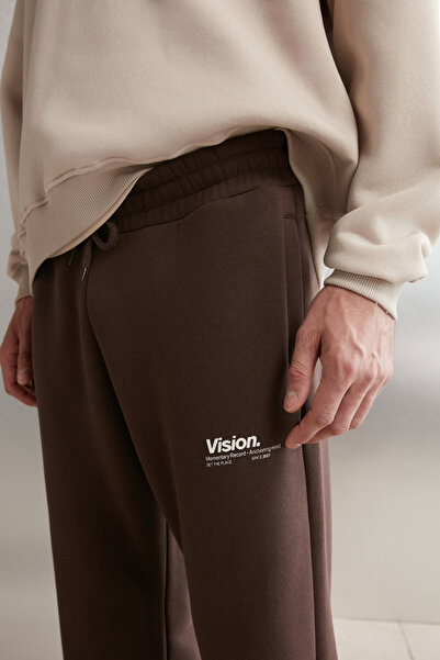 GRIMELANGE Freddy Men's Regular Fit Soft Fabric Printed 3 Pocket Bitter Brown Sweatpants