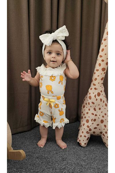 ALYA Baby's Bodysuit Shorts and Socks Bandana Set