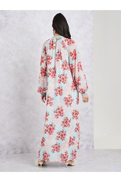 Styli Lace Detail Floral Print Shift Maxi Dress