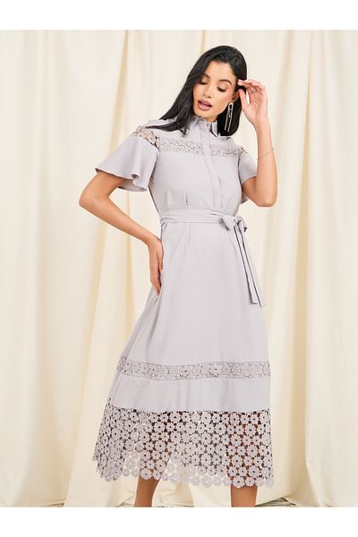 Styli Lace Detail Concealed Placket Collared Midi Dress with Self Tie Up