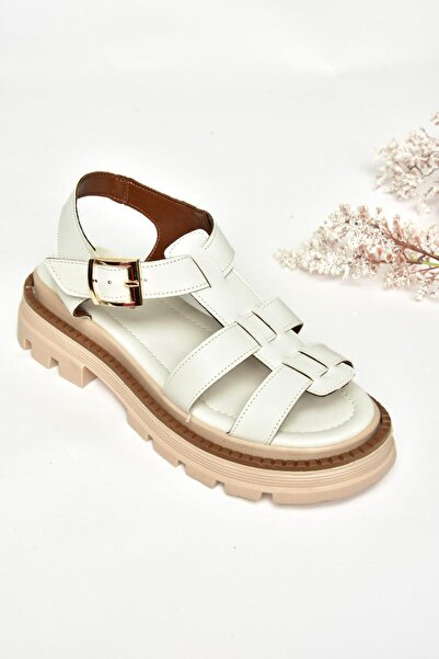 Fox Shoes S437302009 Bílé dámské sandály se silnou podrážkou