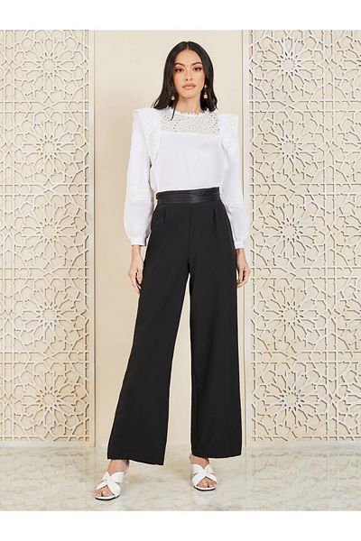 Styli Schiffli Lace Trim Round Neck Blouse
