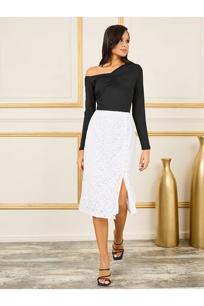 Styli Pearl Detail All Over Lace Pencil Skirt with Front Slit