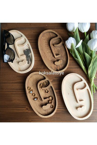 Köksal atölye Face Model Jewelry / Keychain Walnut Color